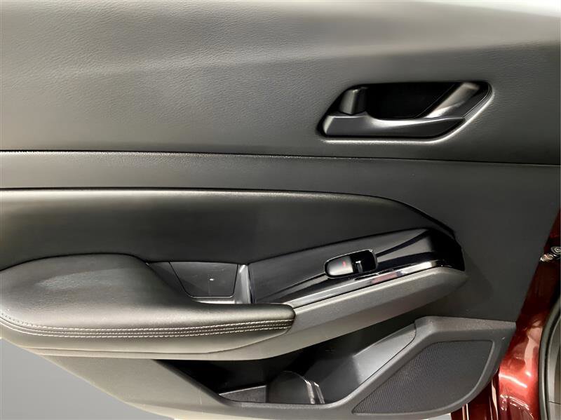Used 2023 Nissan Altima 2.5 SV w/ SV Premium Package image 21
