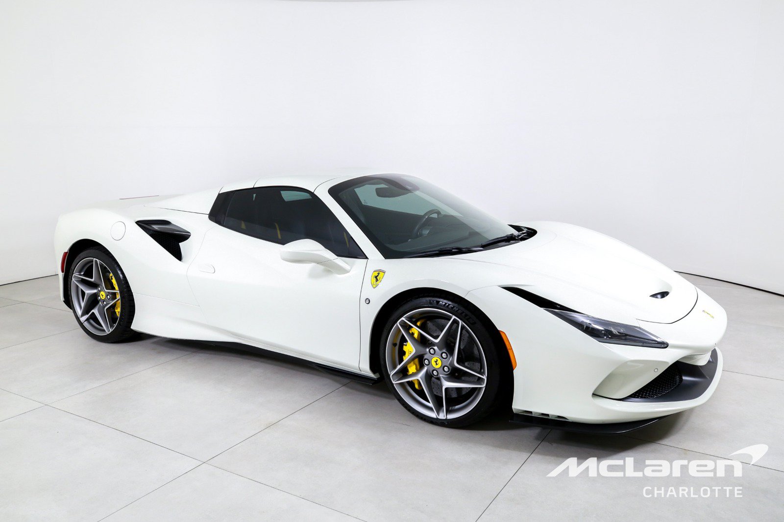 Used 2021 Ferrari F8 Tributo RWD image 3