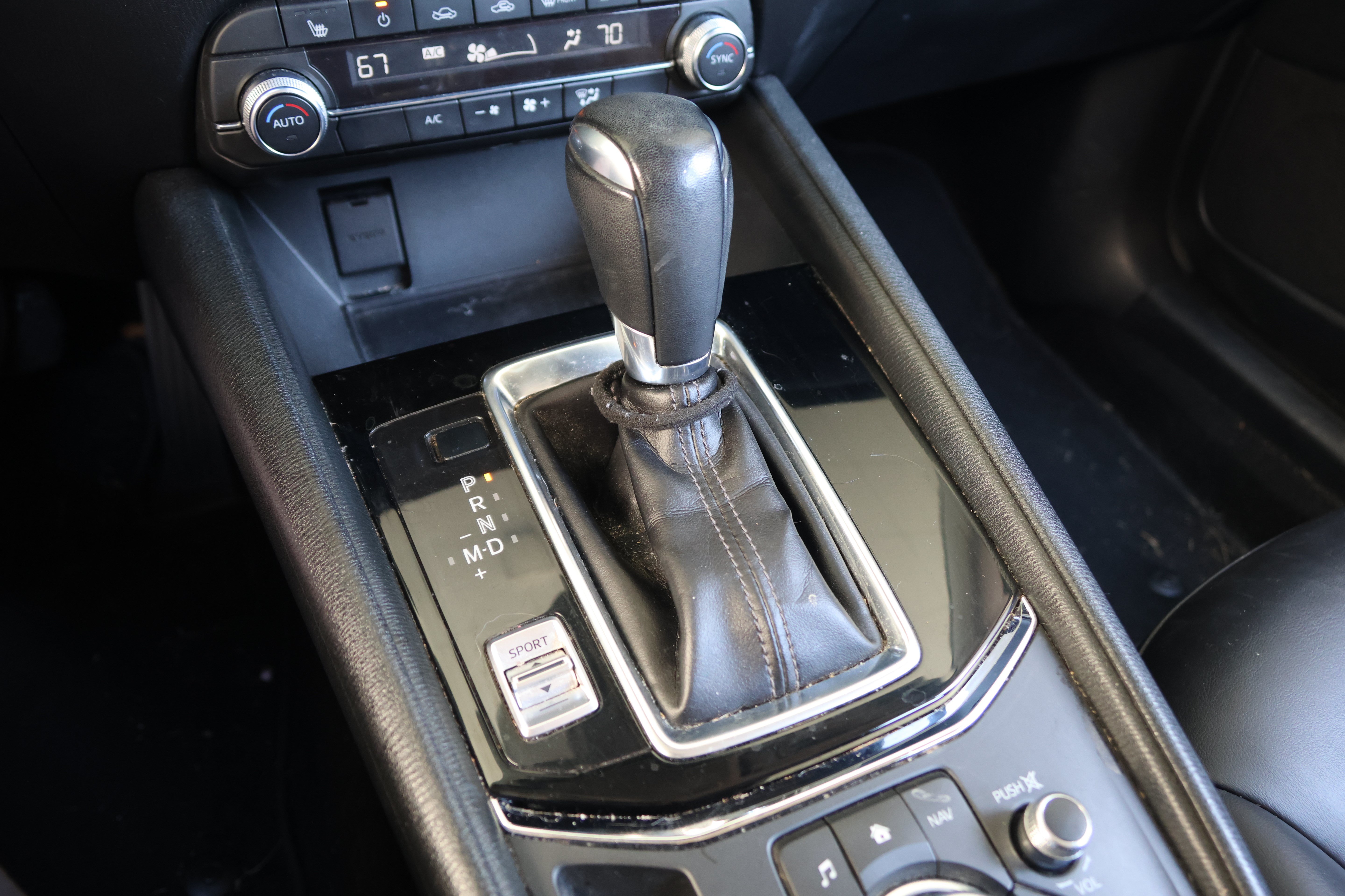 Used 2019 MAZDA CX-5 Touring FWD image 18