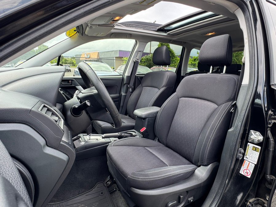 Used 2017 Subaru Forester 2.5i Premium w/ All-Weather Package AWD/4WD image 18