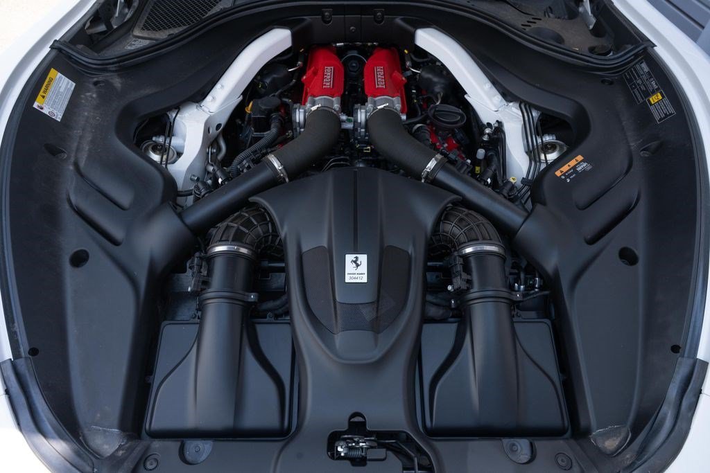 Used 2024 Ferrari Roma Spider RWD image 13