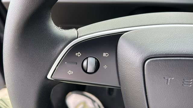 Used 2025 Tesla Model 3 Long Range image 11