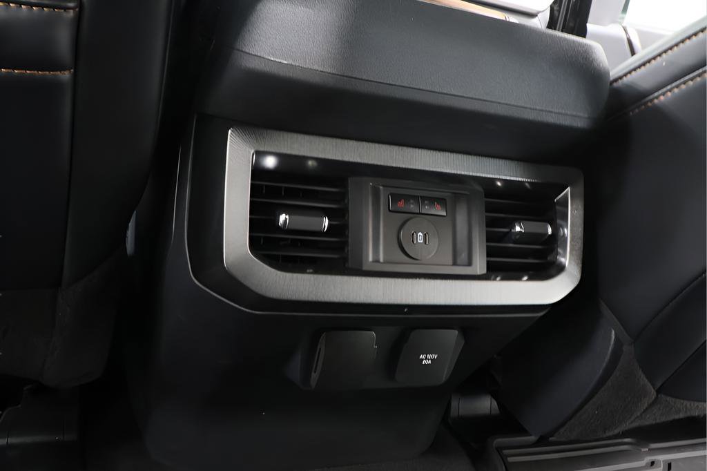 Used 2024 Ford F450 Platinum w/ FX4 Off-Road Package AWD/4WD image 28