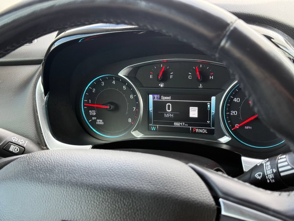 Used 2019 Chevrolet Traverse Premier w/ Driver Confidence II Package FWD image 14