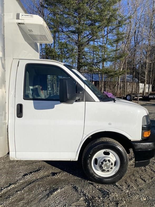 Used 2024 Chevrolet Express 3500 w/ Power Convenience Package image 34