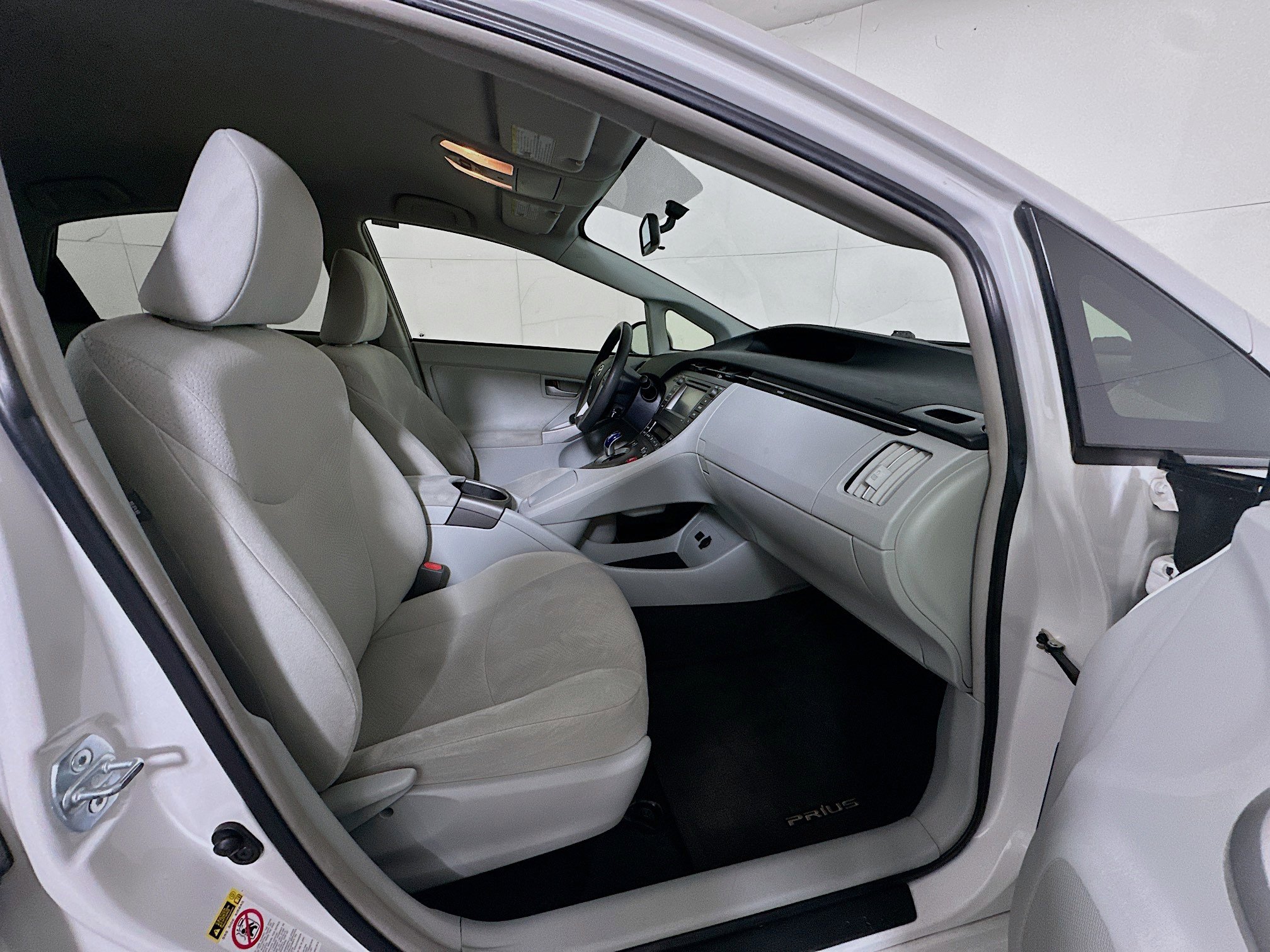 Used 2015 Toyota Prius Two FWD image 29
