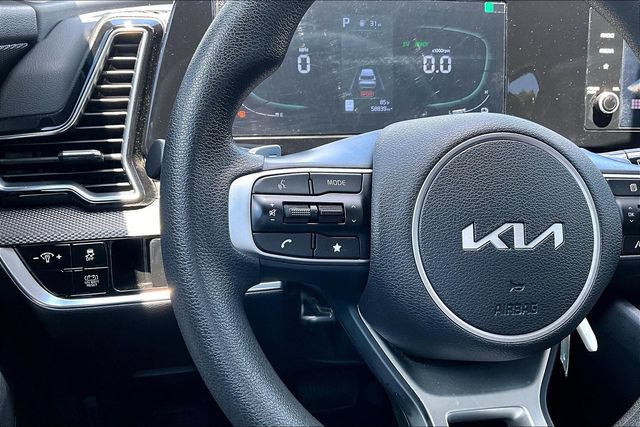 Used 2025 Kia Sportage LX FWD image 11