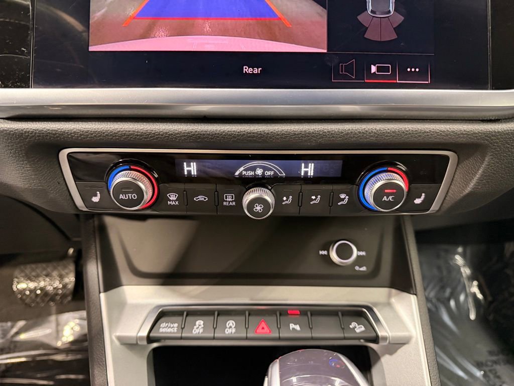 Used 2022 Audi Q3 2.0T Premium image 18