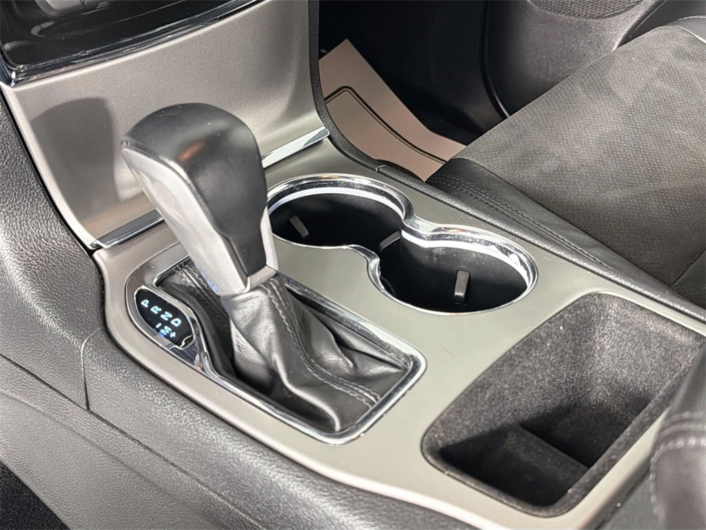 Used 2021 Jeep Grand Cherokee Altitude image 16