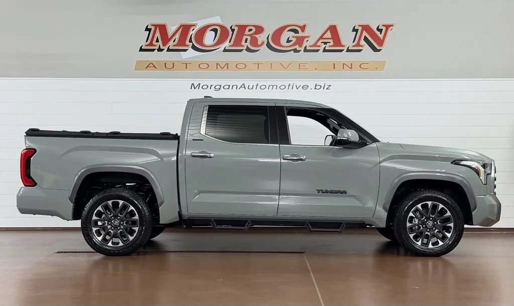 Used 2025 Toyota Tundra Limited AWD/4WD image 2