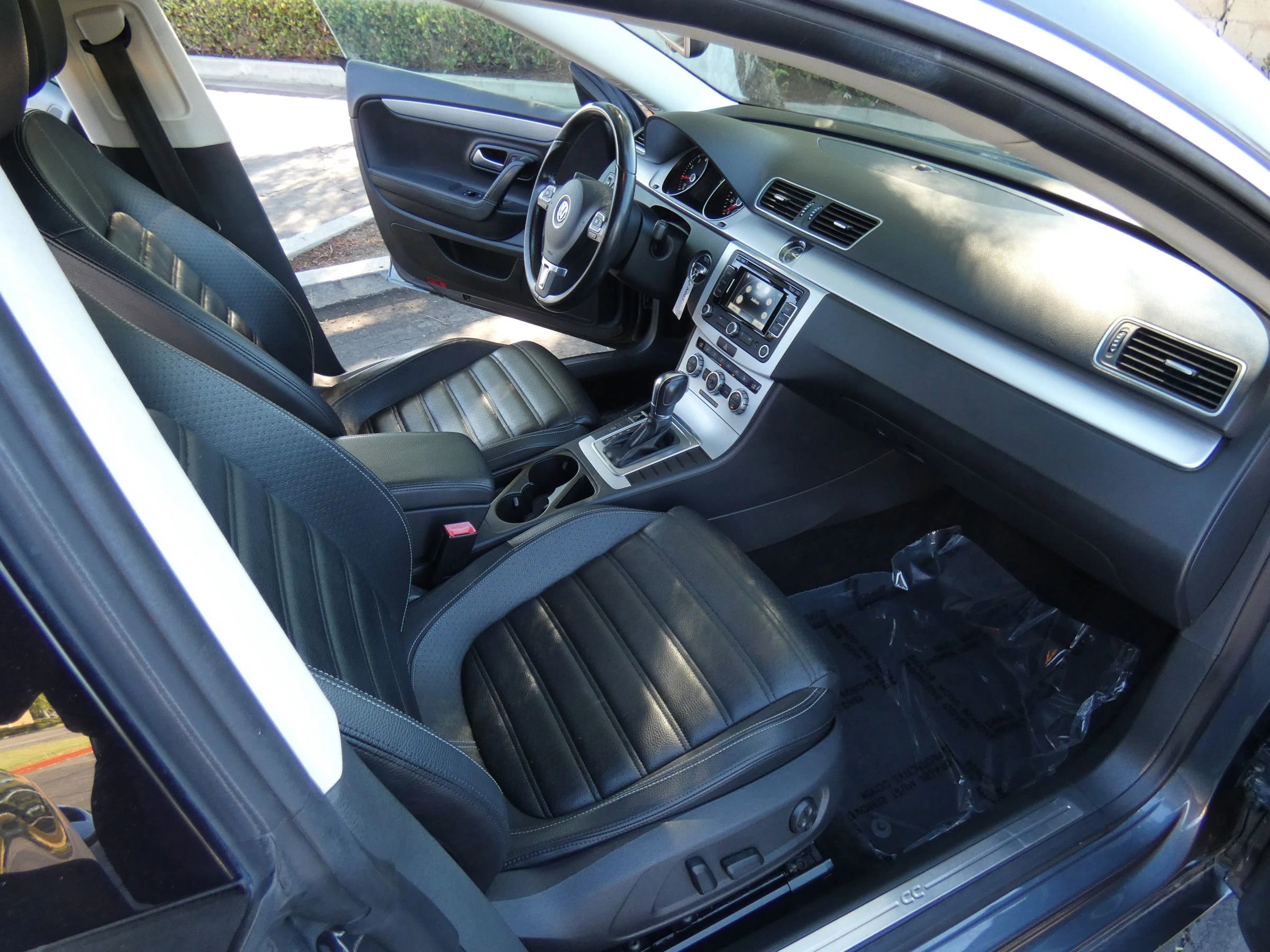 Used 2014 Volkswagen CC Sport image 24