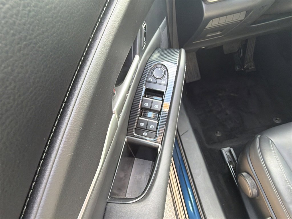 Certified 2023 MAZDA CX-30 AWD 2.5 S w/ Select Package image 6