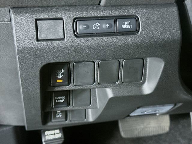 Used 2026 Nissan Frontier SV w/ Tow Package RWD image 11