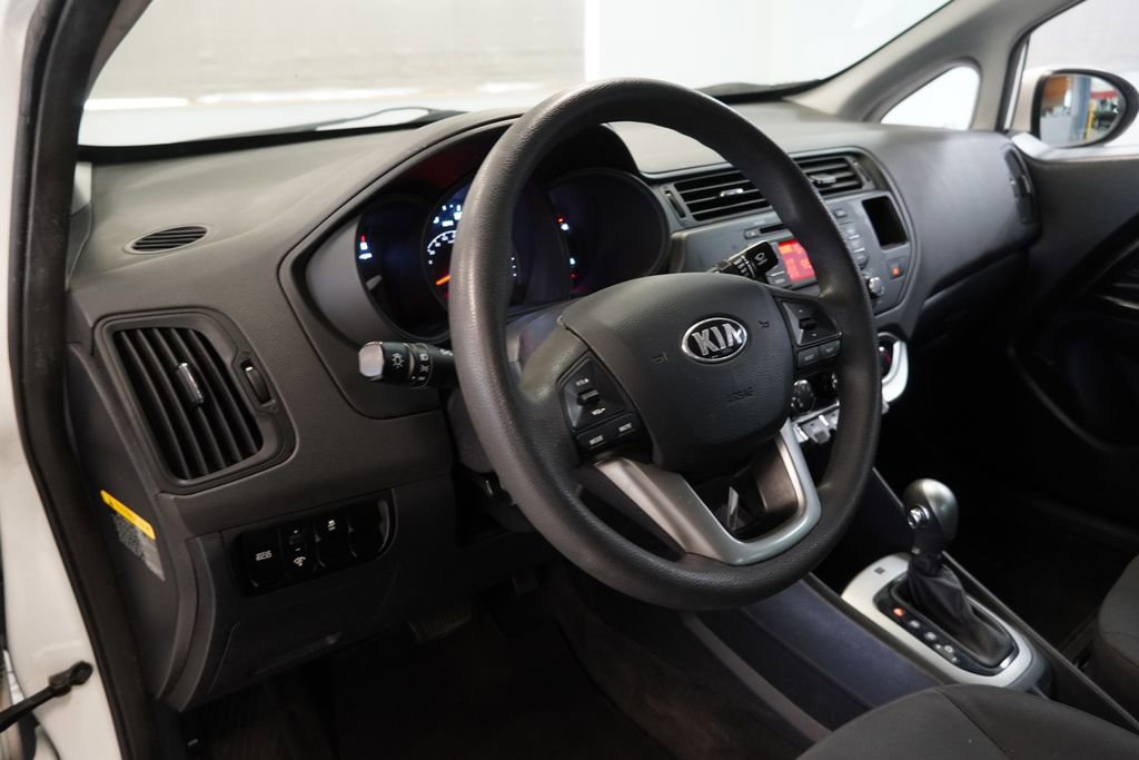 Used 2015 Kia Rio LX w/ Power Package image 6
