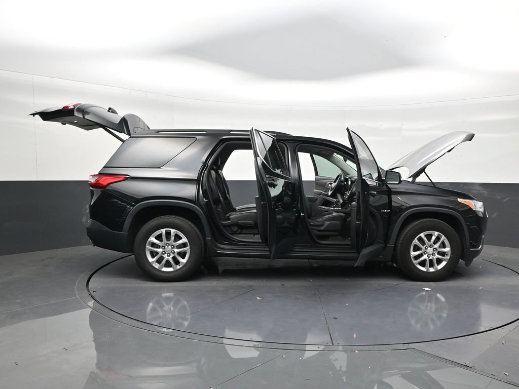 Used 2019 Chevrolet Traverse LT FWD image 28