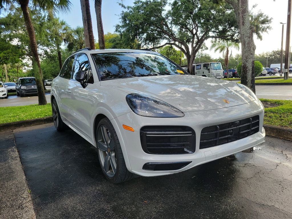 Used 2021 Porsche Cayenne Turbo AWD/4WD image 3