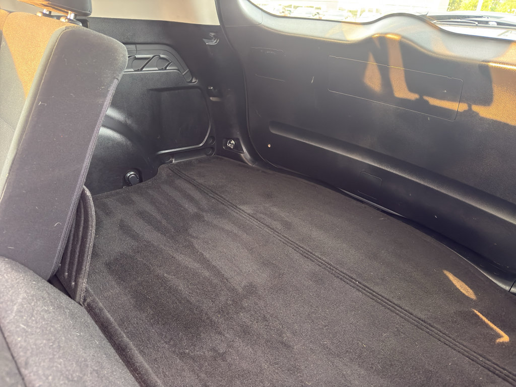 Used 2018 Toyota RAV4 LE FWD image 31