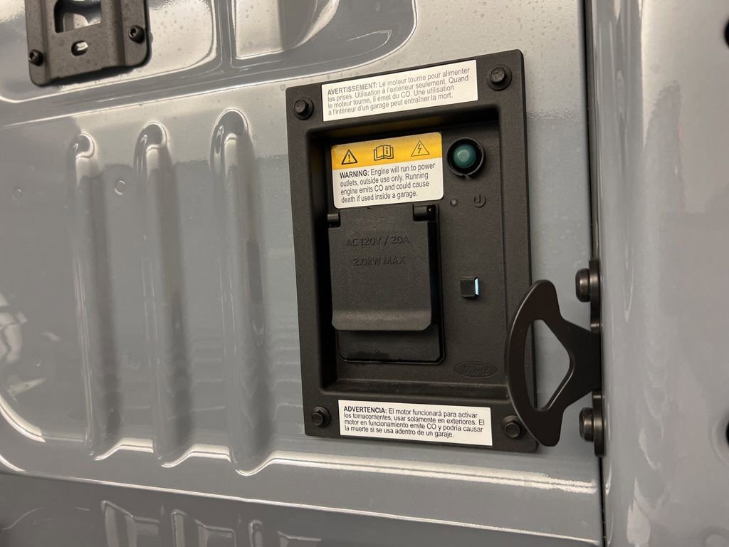 New 2025 Ford F350 Platinum w/ Snow Plow Prep Package image 40