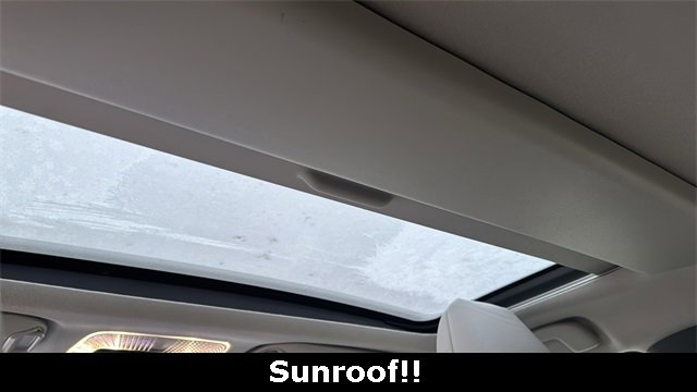 Used 2024 Toyota Prius XLE image 6