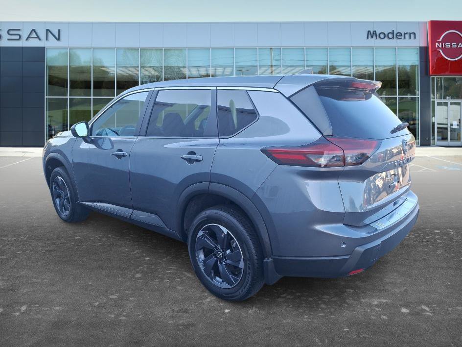 Certified 2026 Nissan Rogue SV FWD image 6