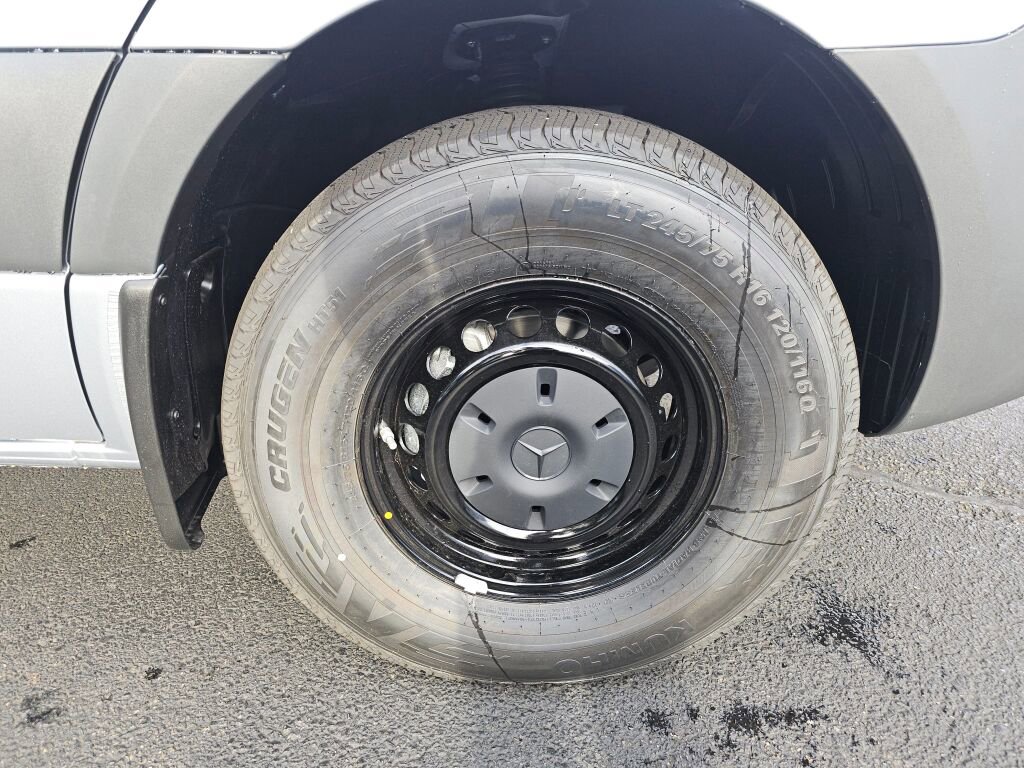 New 2025 Mercedes-Benz Sprinter 2500 image 10