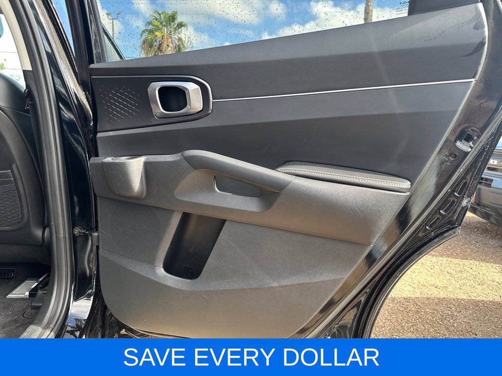 Used 2025 Kia Sorento S FWD image 18