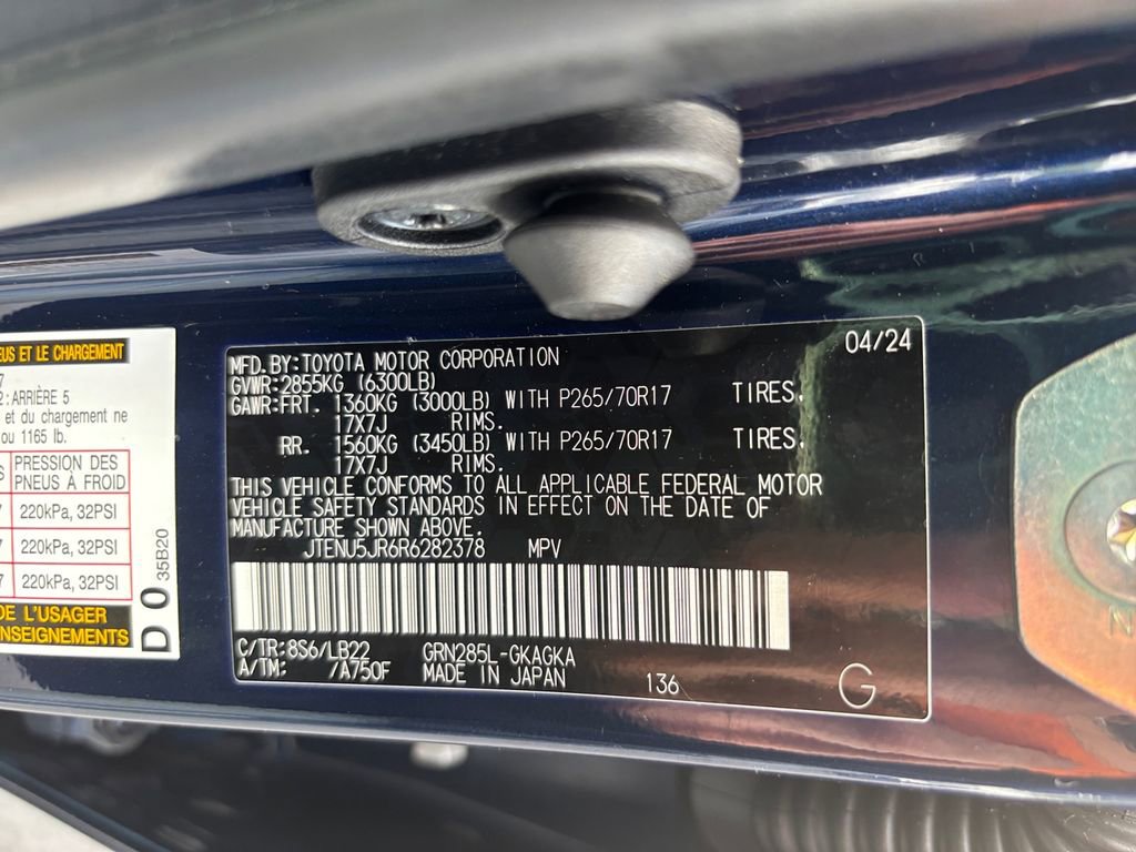 Used 2024 Toyota 4Runner SR5 Premium w/ Moonroof Package AWD/4WD image 37