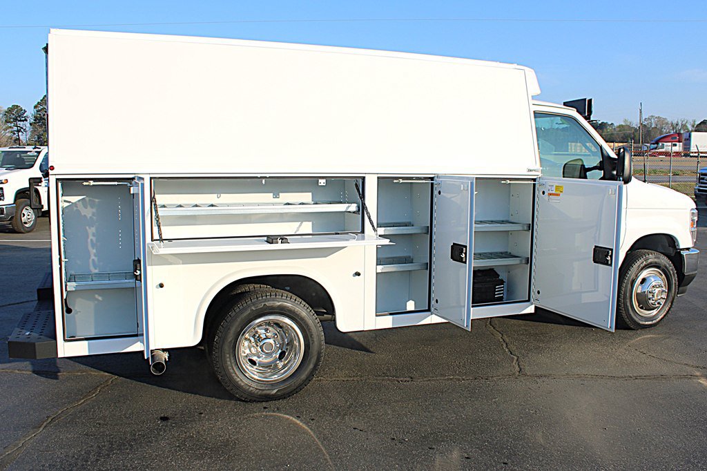 Used 2025 Ford E-350 and Econoline 350 Super Duty w/ Ambulance Prep Package RWD image 9
