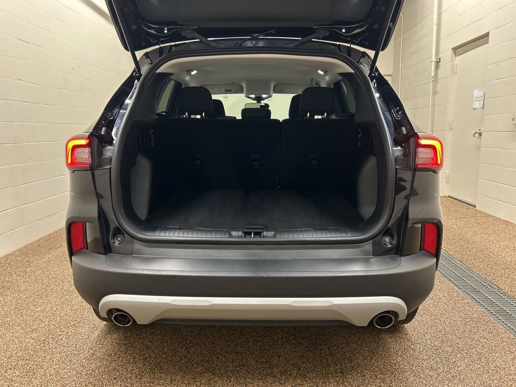 Used 2025 Ford Escape Active image 11