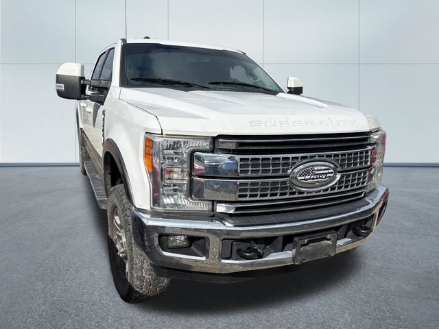 Used 2017 Ford F250 Lariat w/ Lariat Value Package AWD/4WD image 5