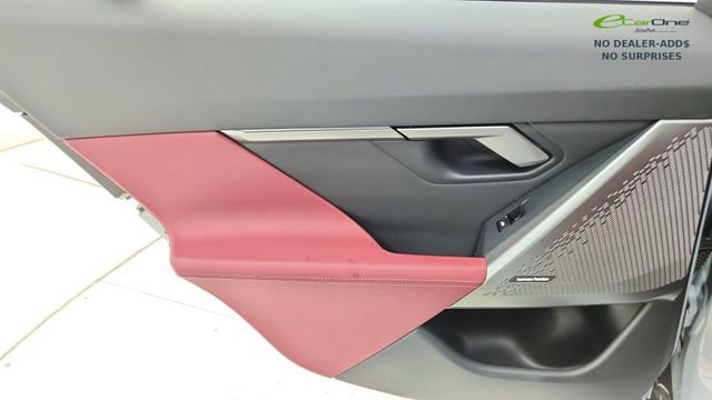 Used 2025 BMW i5 xDrive40 w/ M Sport Package image 31