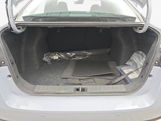 Used 2025 Nissan Versa SV w/ Trunk Package FWD image 29