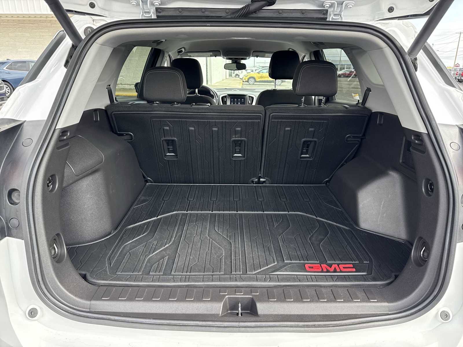 Certified 2024 GMC Terrain SLE w/ Driver Convenience Package FWD image 19