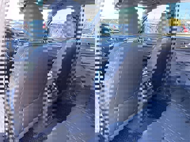 Used 2023 Volkswagen Atlas Cross Sport SEL R-Line image 19