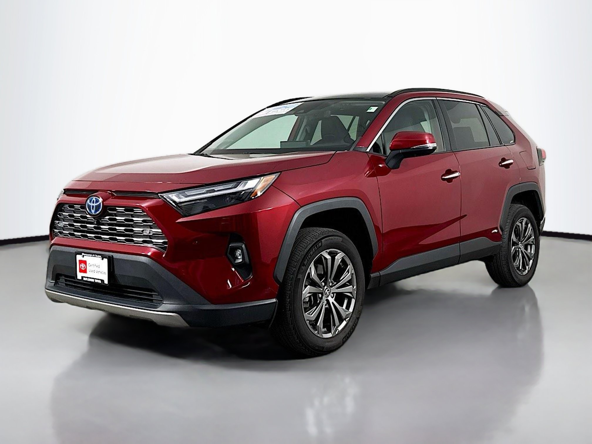 Certified 2022 Toyota RAV4 Limited AWD/4WD image 3