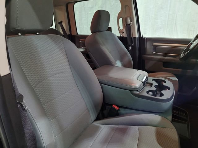 Used 2018 RAM 1500 Classic SLT w/ Luxury Group image 48