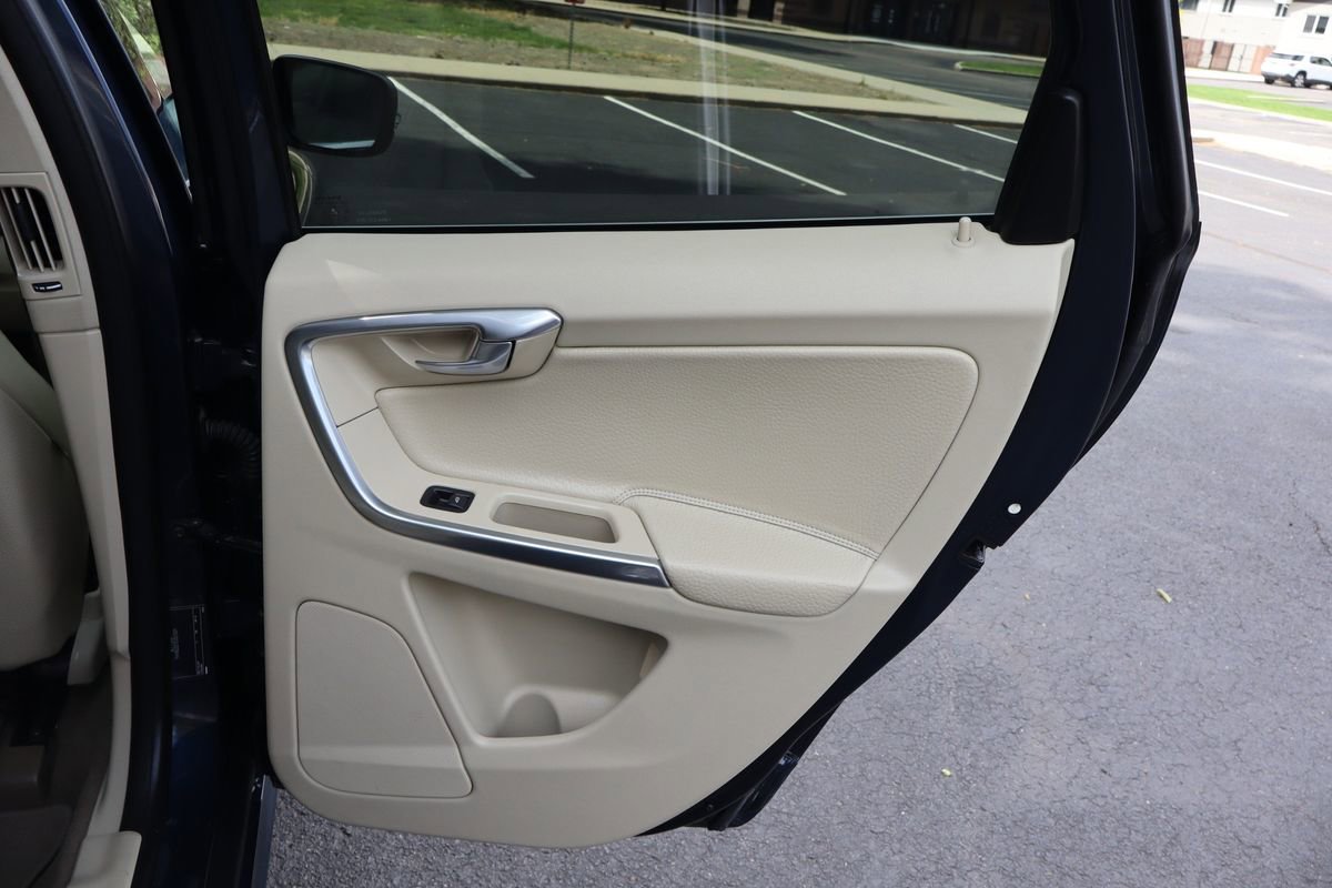 Used 2014 Volvo XC60 3.2 AWD/4WD image 25