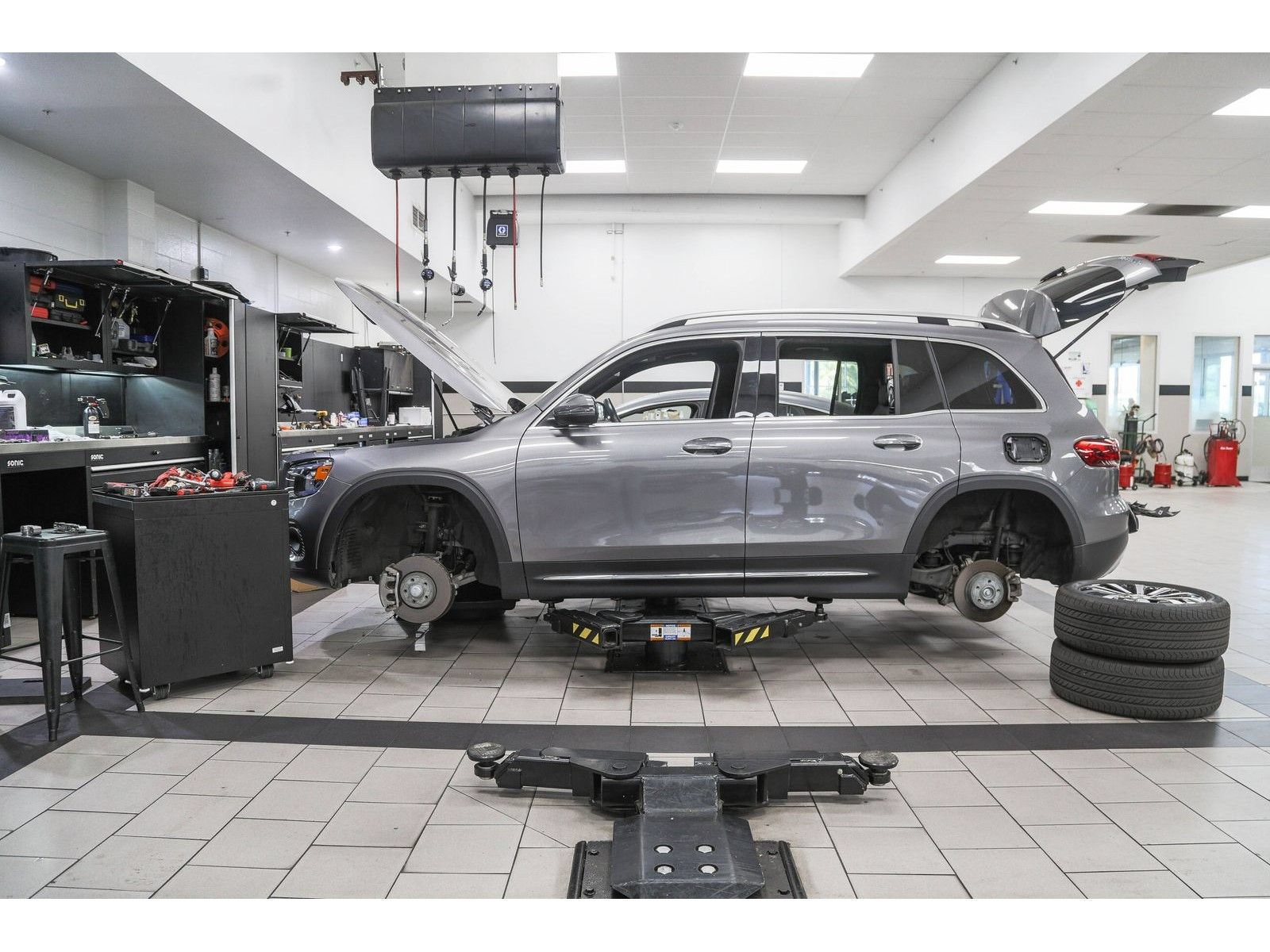 New 2026 Mercedes-Benz GLC 350e 4MATIC image 31