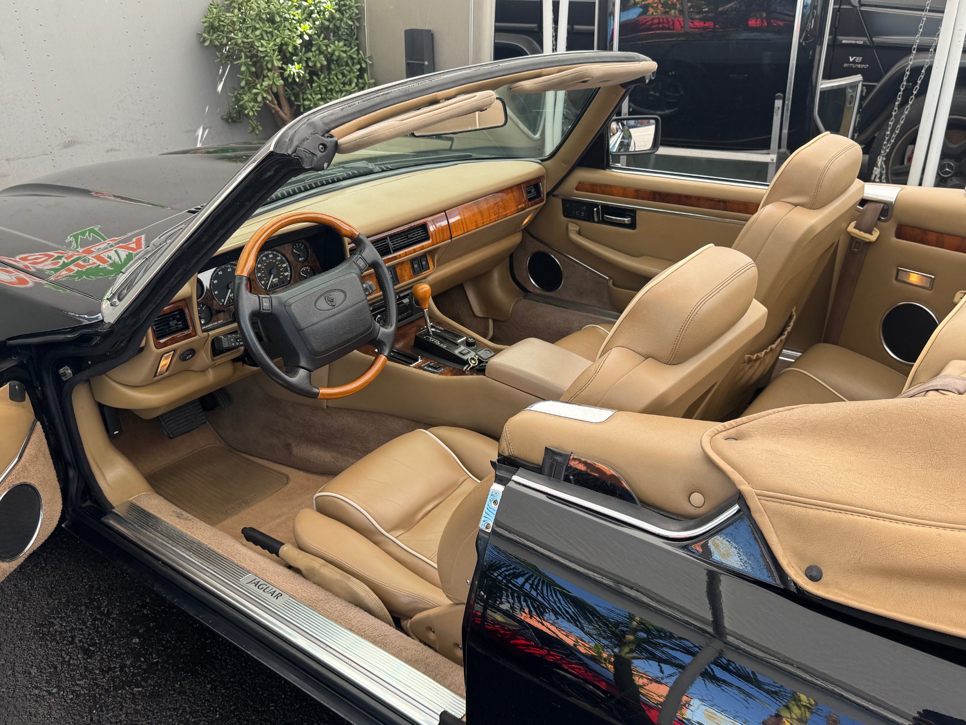 Used 1996 Jaguar XJS 4.0 Convertible RWD image 23