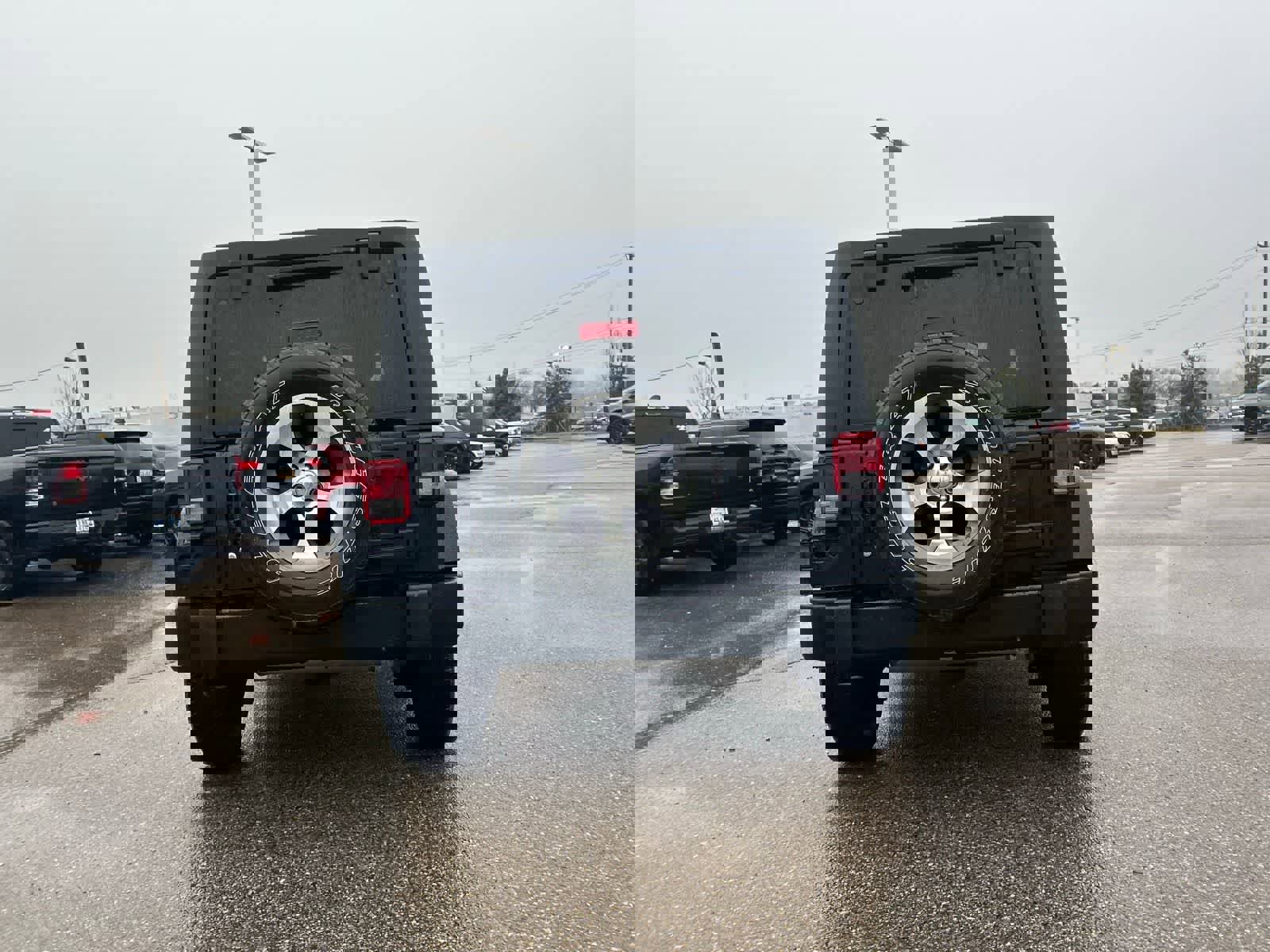 Certified 2017 Jeep Wrangler Unlimited Sahara w/ Connectivity Group image 22