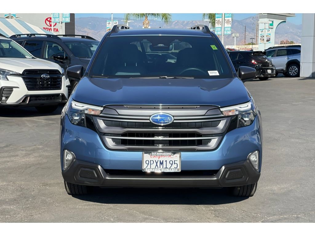 Used 2025 Subaru Forester Premium image 9