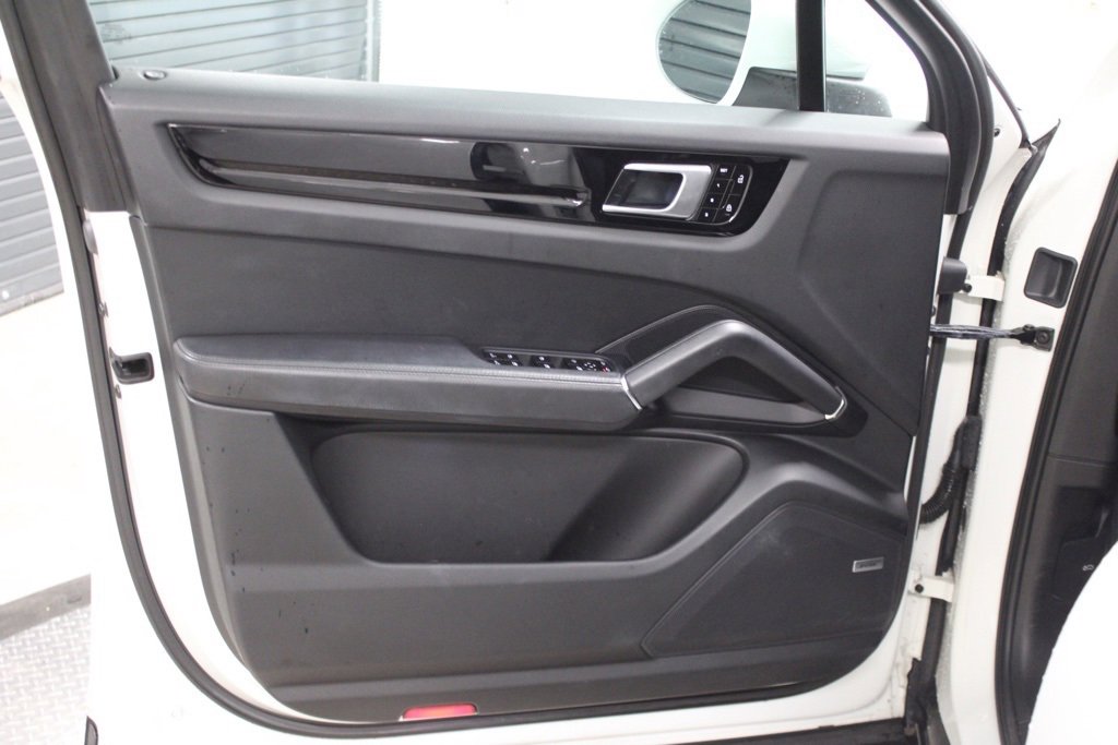 Certified 2020 Porsche Cayenne image 19