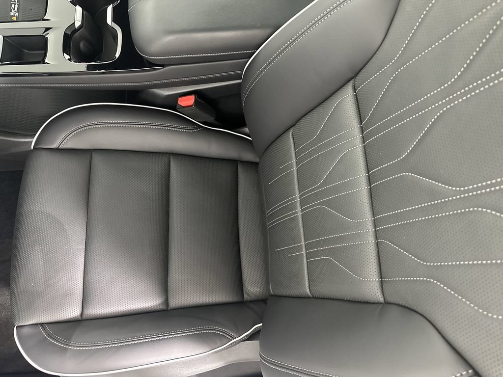 Used 2026 Buick Enclave Avenir w/ Super Cruise Package AWD/4WD image 22