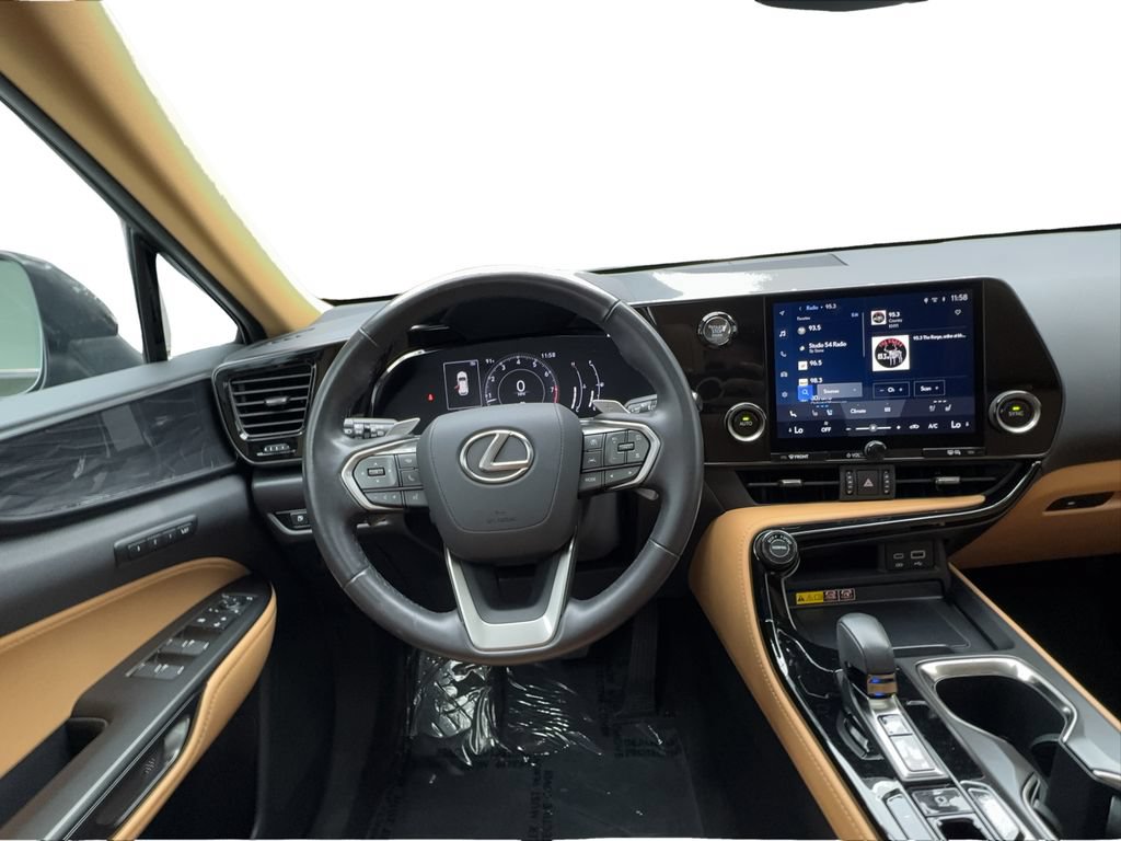 Used 2025 Lexus NX 250 FWD w/ Towing Package (2000 Lbs) image 38