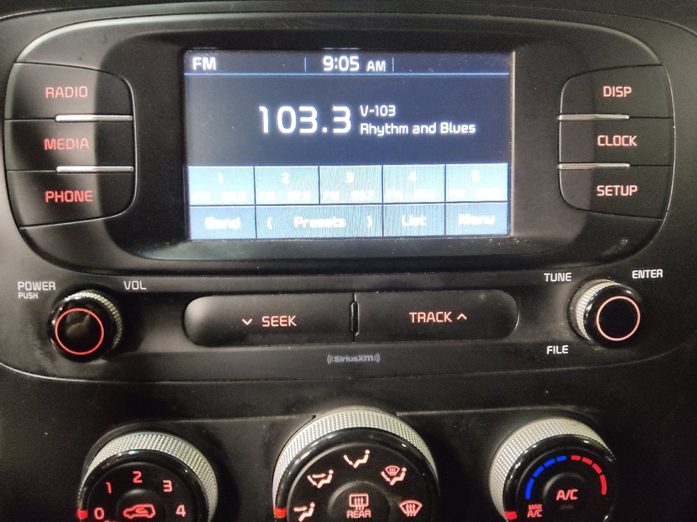 Used 2019 Kia Soul FWD image 25