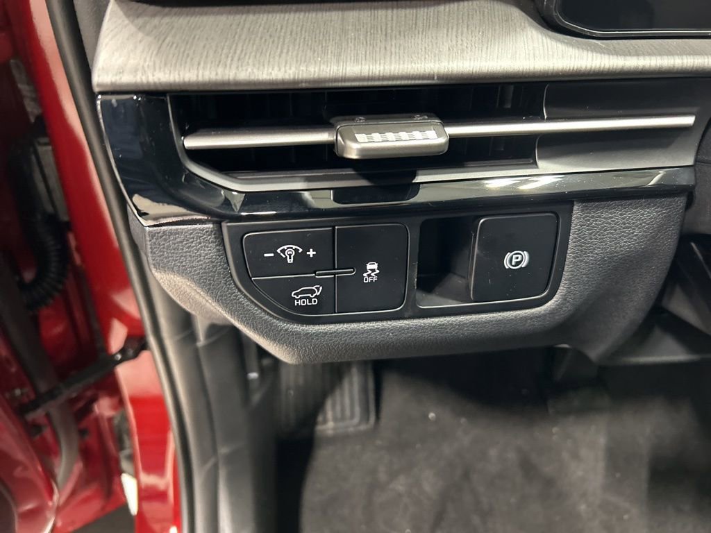 New 2026 Kia Sportage X-Line w/ X-Line Technology Package image 13