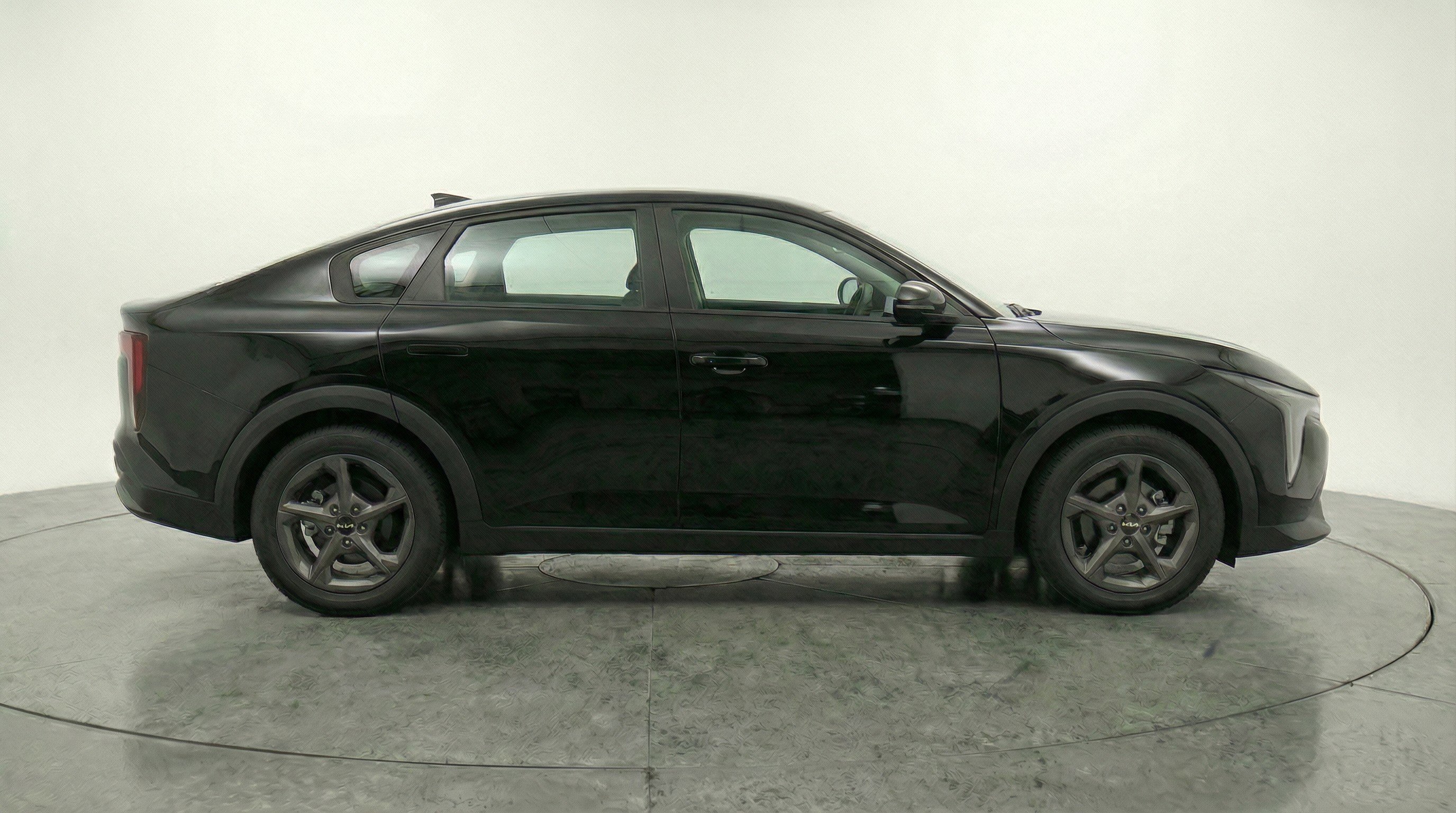 Used 2025 Kia K4 FWD image 11