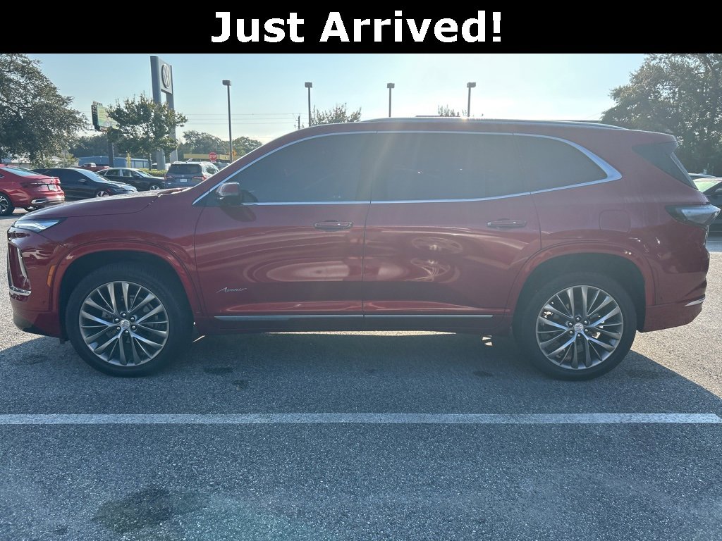 Used 2025 Buick Enclave Avenir w/ Super Cruise Package image 3