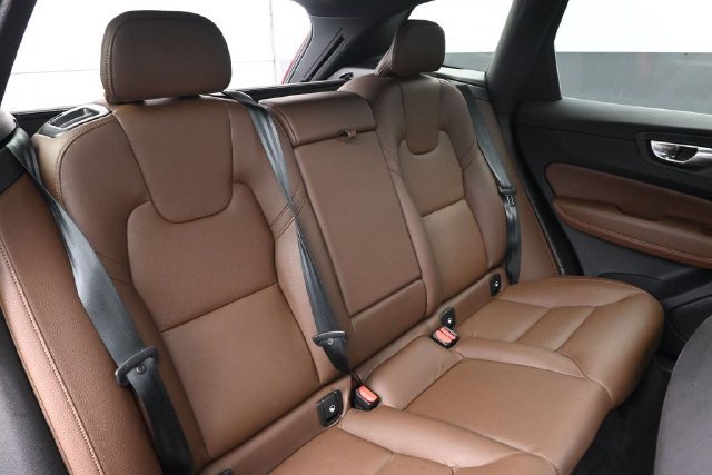 Used 2023 Volvo XC60 B5 Plus w/ Protection Package Premier AWD/4WD image 27
