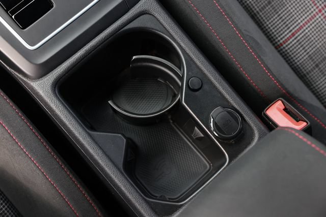 Used 2022 Volkswagen GTI SE FWD image 44